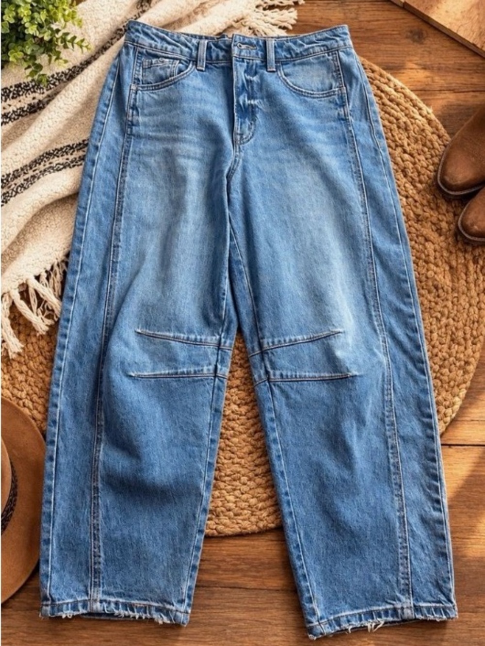 Women’s Barrel Leg Jeans